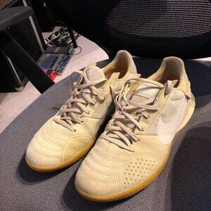 Nike Street Gato Indoor Soccer Shoe Size 11